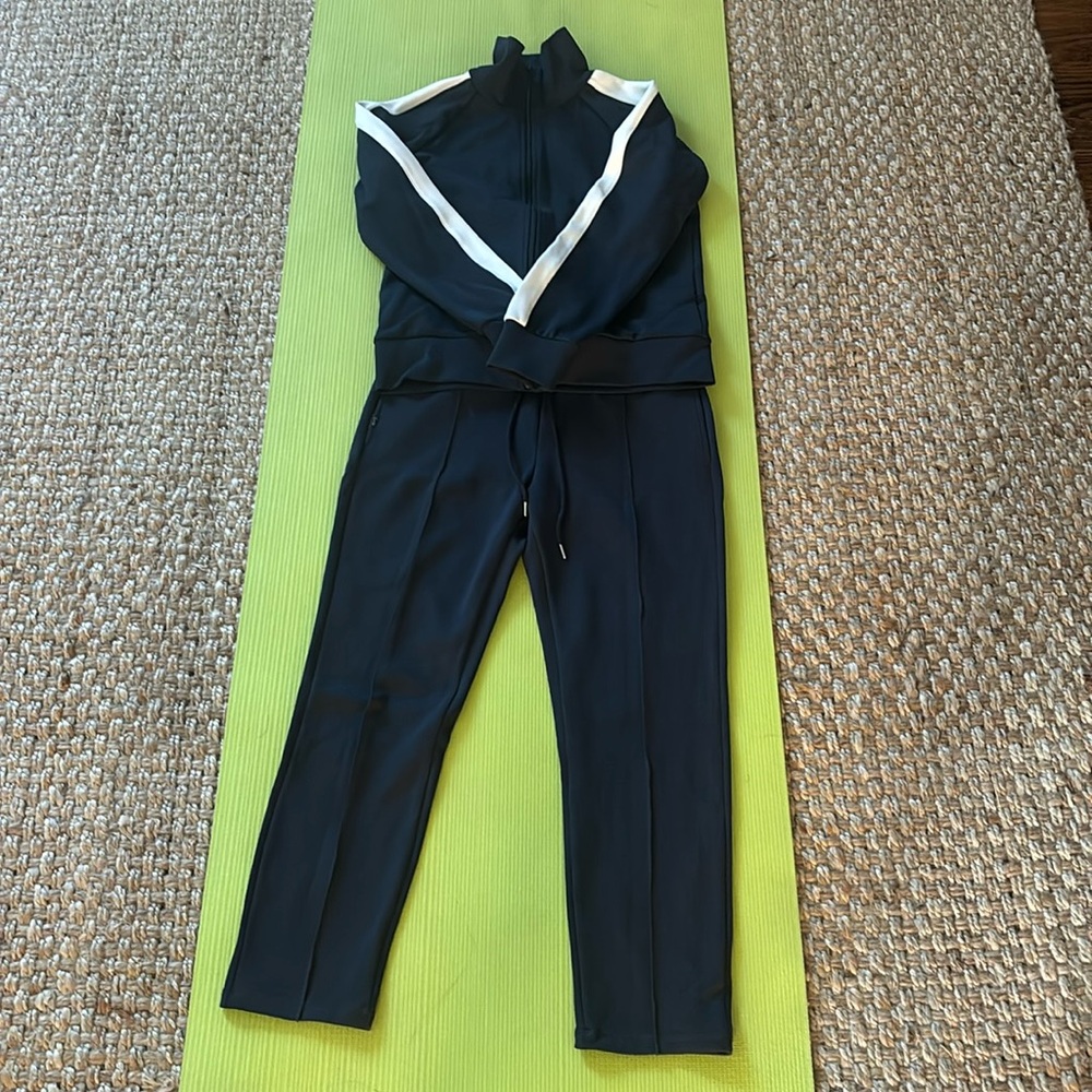 Citizens of humanity track suit!